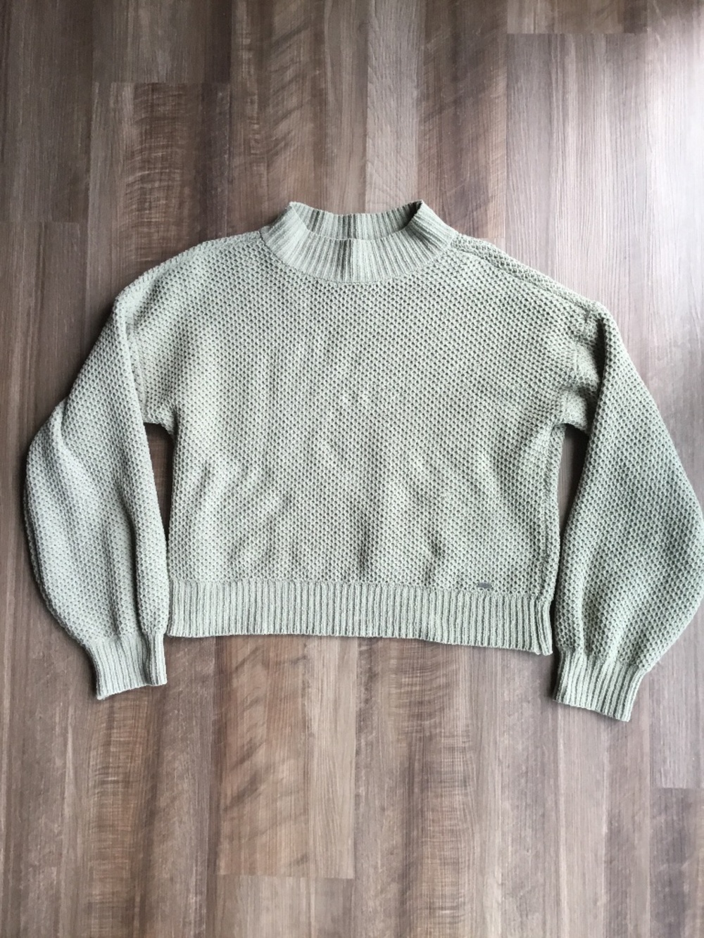 Hollister Sage Green Mock Neck Chunky Knit Cropped Sweater